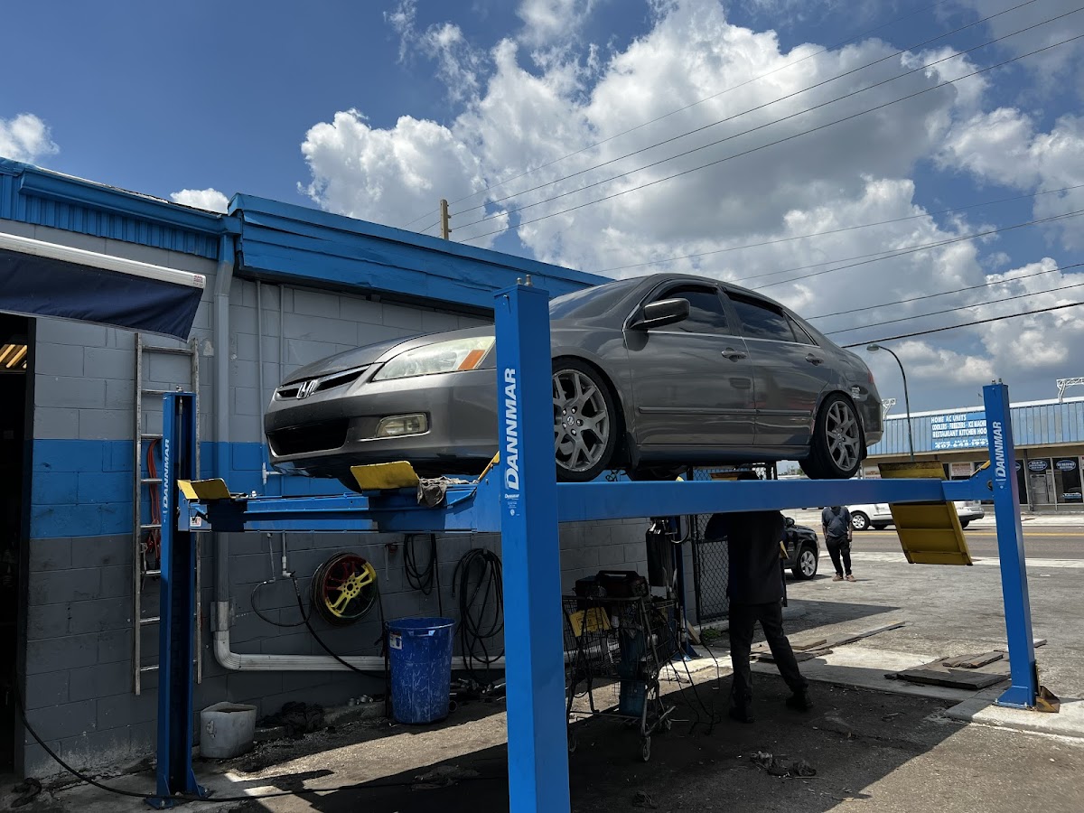 Discount Auto Center & Mufflers Shop